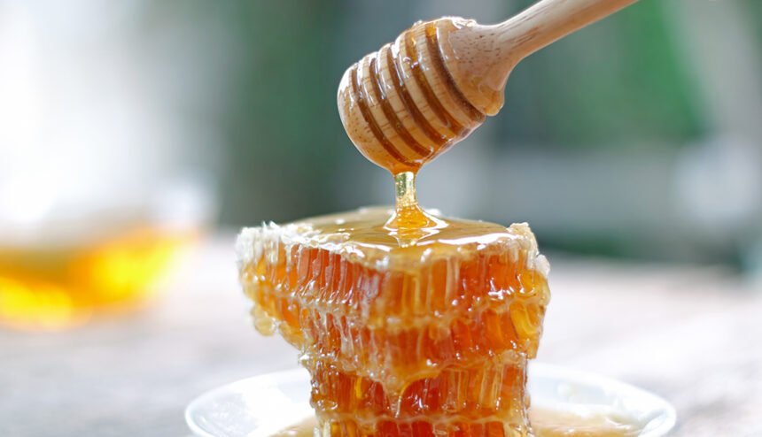 How to use honey for skin whitewashing overnight