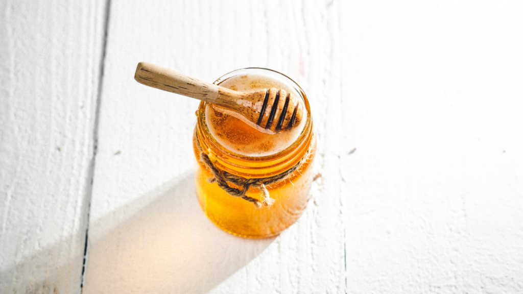 How to use honey for skin whitewashing overnight