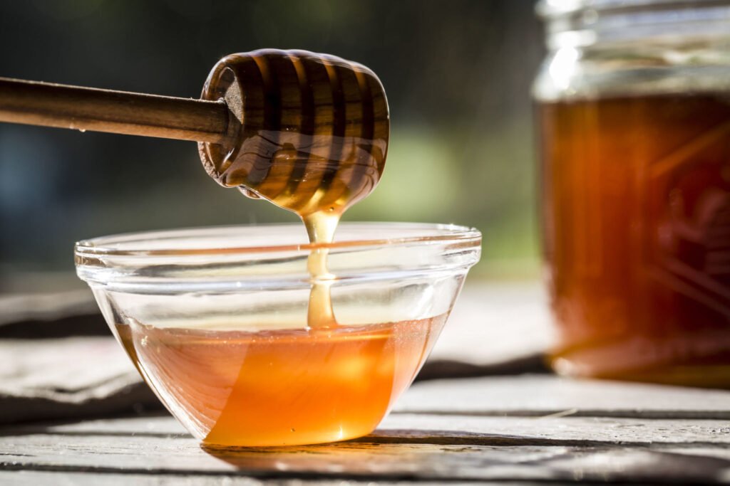 Manuka Honey Benefits for Skin and Hair