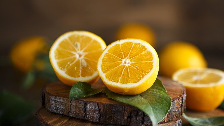 What are the Benefits of using Lemon or Honey for greasy skin? How do you use them